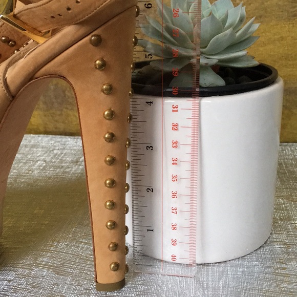 NWT Nando Muzi Tan Studded Nubuck Leather Peep-Toe - Picture 6 of 8